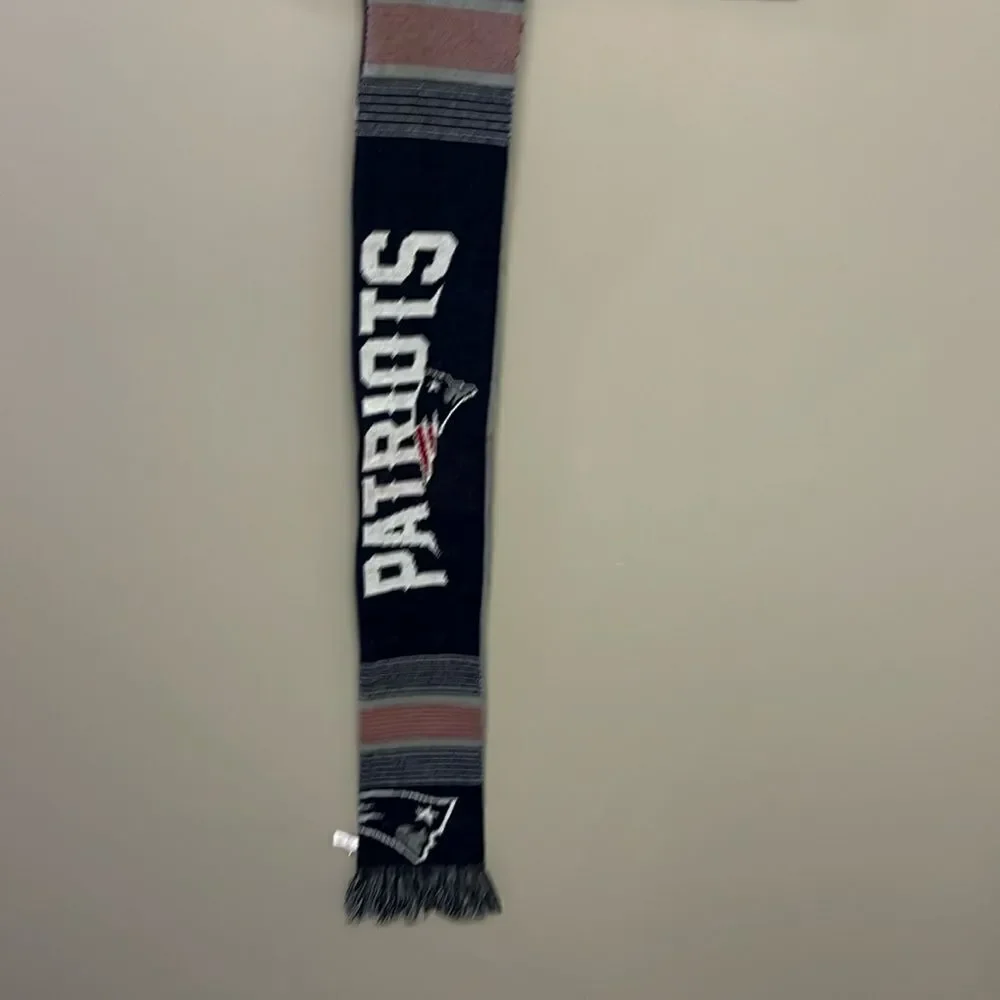 FOCO New England Patriots Winter Reversible Unisex Acrylic Scarf w/ Tassels-OSFM
